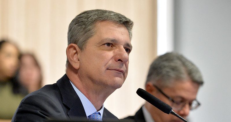 Brasil não está de mãos atadas, afirma Rogério Carvalho sobre taxas dos EUA