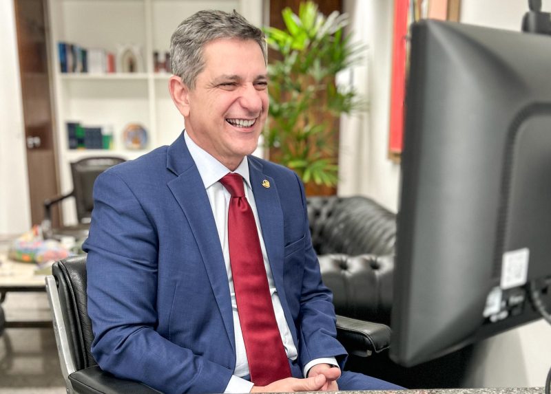 Senador Rogério defende avanços do governo Lula e institucionalidade democrática