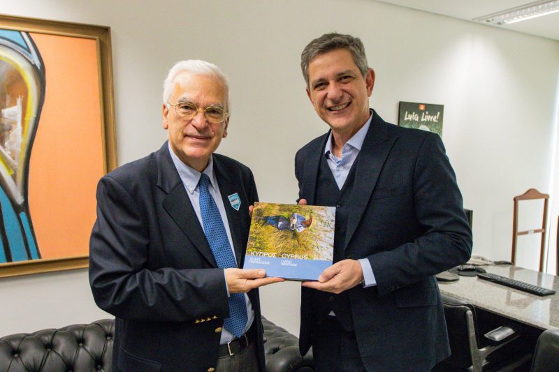 Senador Rogério recebe embaixador de Chipre e reforça importância de laços diplomáticos do Brasil com o país europeu