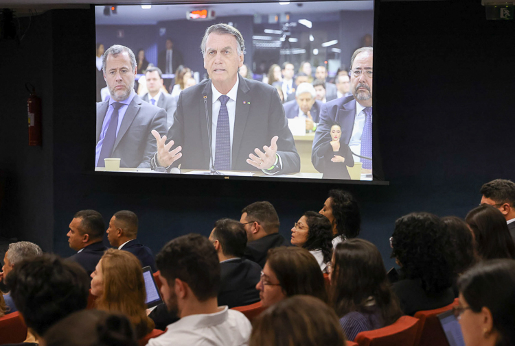 PGR pede condenação de Bolsonaro e demais réus por golpe de Estado