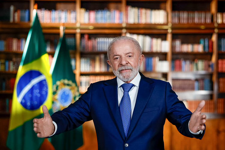 Em pronunciamento oficial, Lula reage a taxação dos EUA e defende soberania nacional