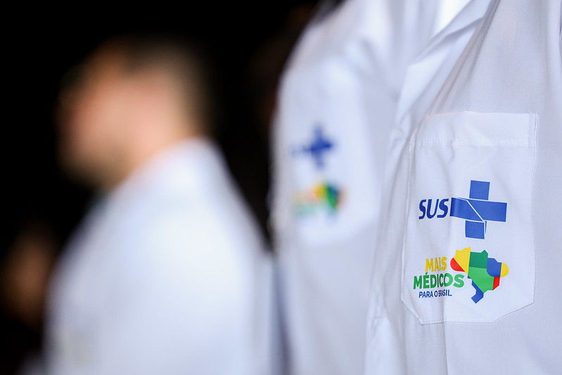 Senadores destacam Mais Médicos como política vitoriosa do povo brasileiro