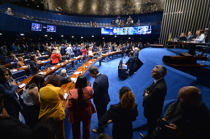 Congresso dará resposta firme contra a barbárie no ambiente virtual, afirmam senadores