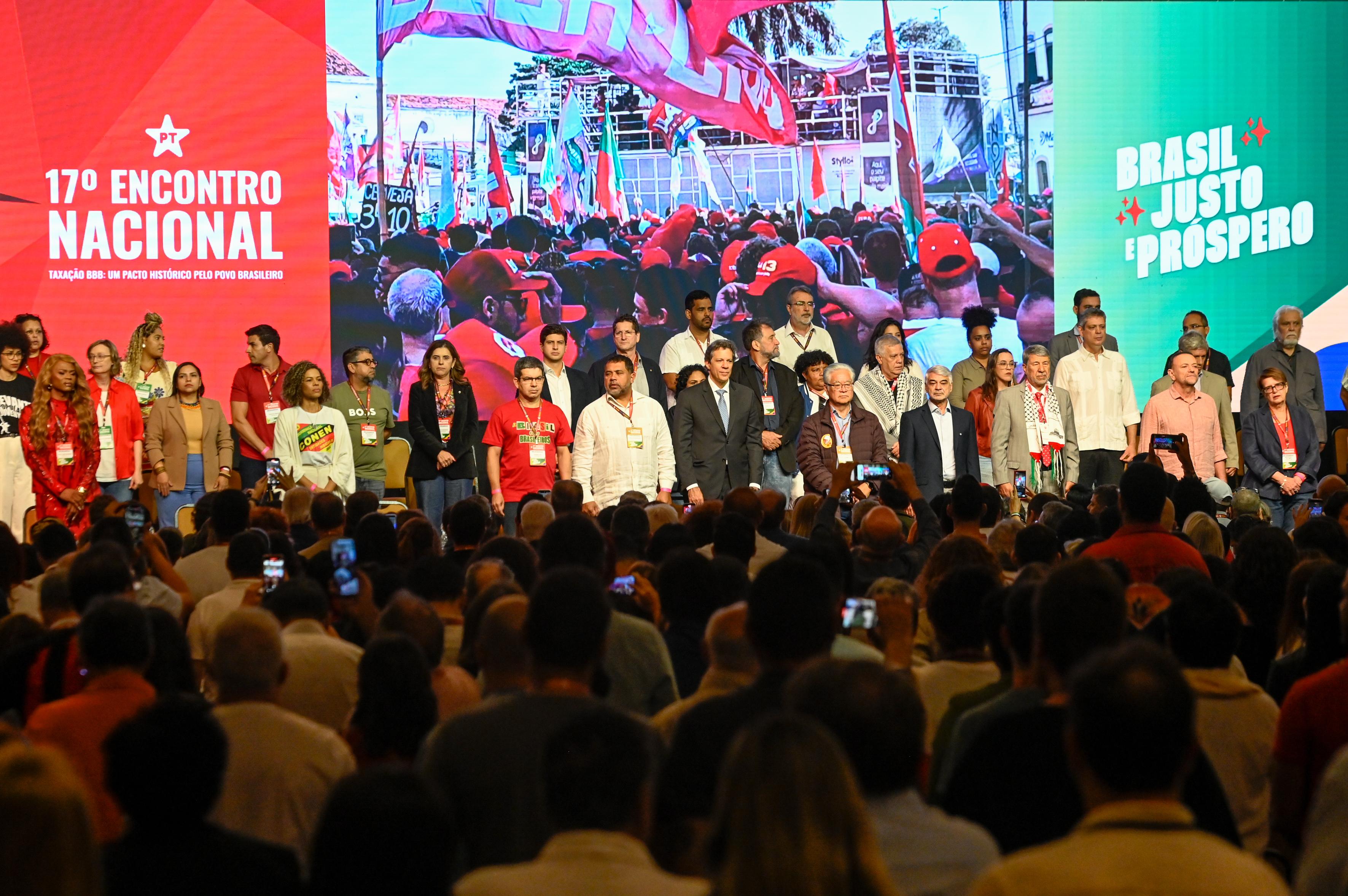 17º Encontro do PT: partido vai continuar liderando reconstrução do Brasil