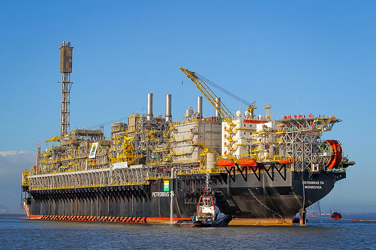 Brasil bate recorde histórico na produção de petróleo e gás
