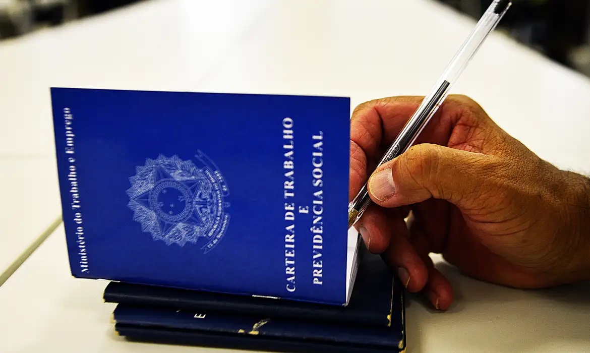 Mais um recorde: desemprego tem o menor índice desde 2012