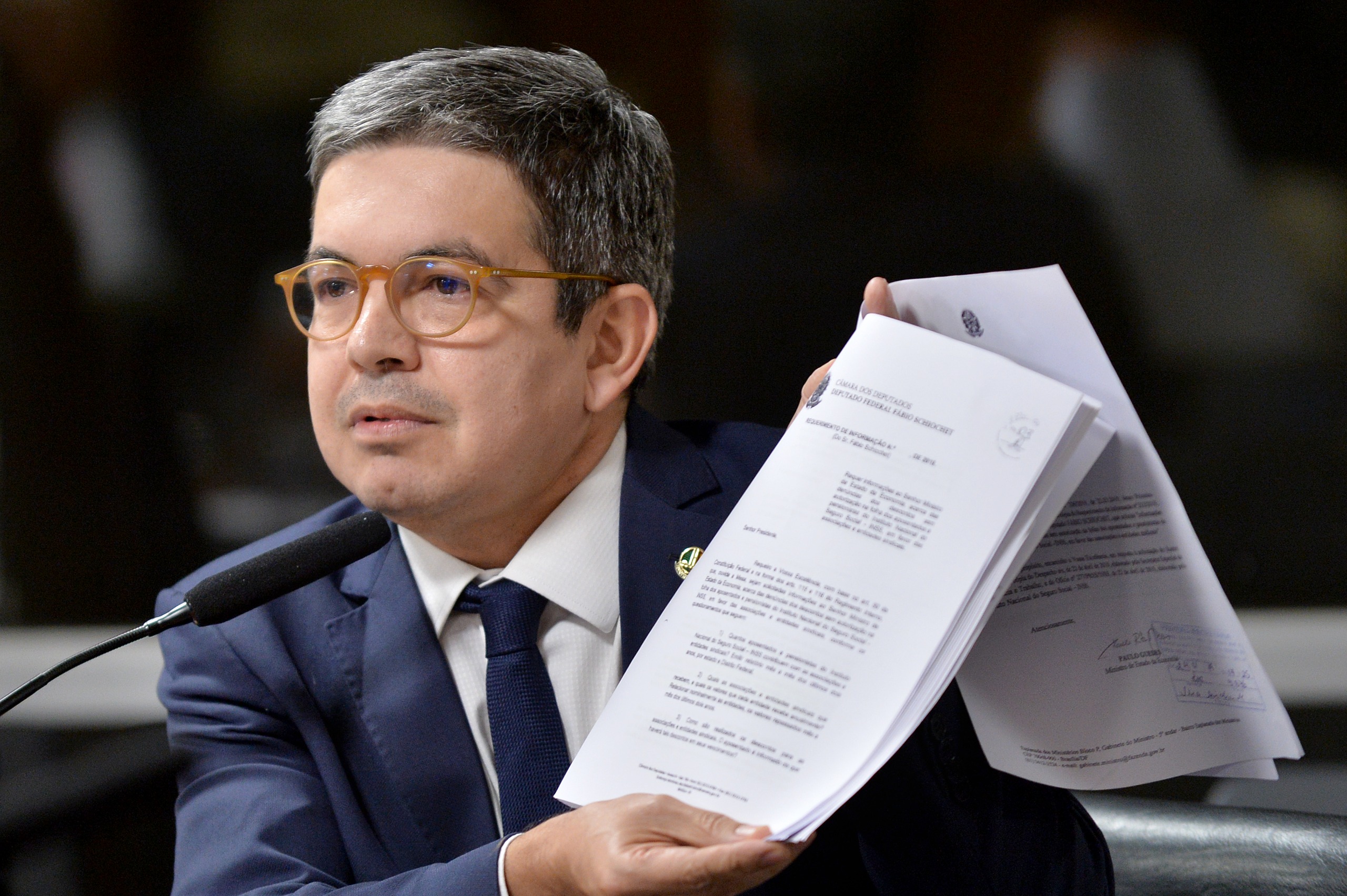 Senadores petistas desmontam farsa bolsonarista sobre fraudes no INSS