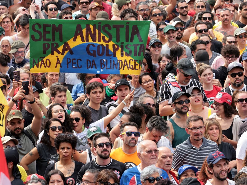 Senadores do PT exaltam resposta do povo contra a anistia e a PEC da Blindagem