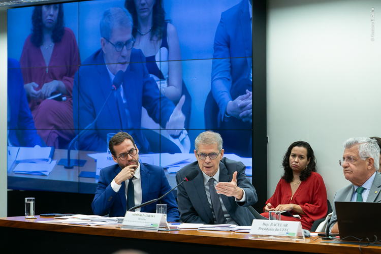 Sidônio reforça papel da Secom na liberdade de informação e apresenta avanços do Governo Lula