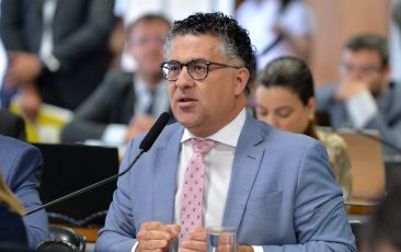 Depoimento revela esquema financeiro das fraudes e deputado petista vê conexão política