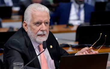 Jaques Wagner garante política nacional para economia da biodiversidade