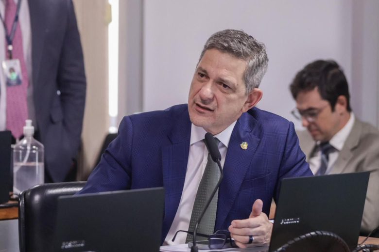 Senador Rogério Carvalho defende endurecimento penal em casos de crimes violentos