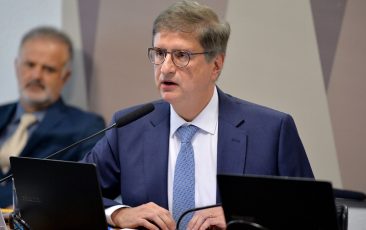 Plenário do Senado confirma recondução de Paulo Gonet