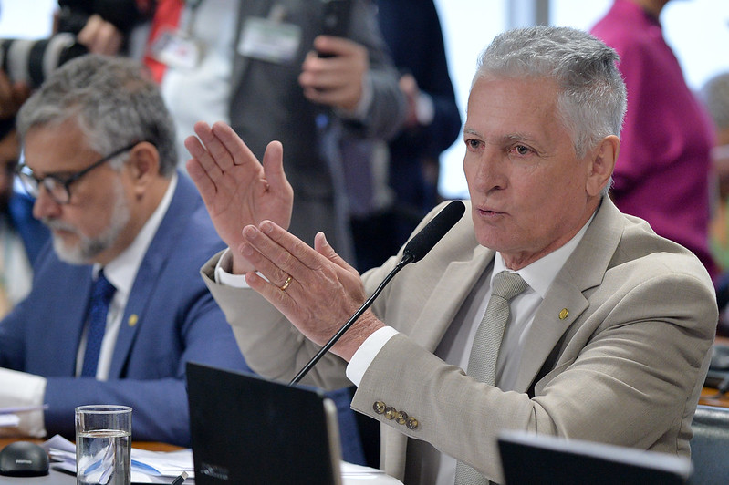 CPMI revela como gestão Bolsonaro abriu caminho para avanço das fraudes no INSS