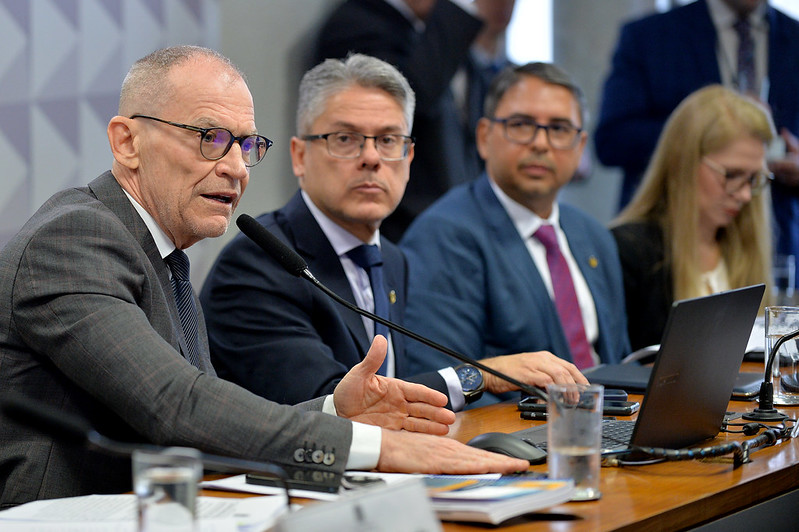 Integração é a chave para solucionar problemas em presídios brasileiros