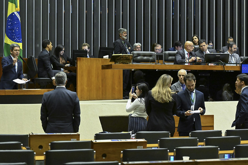 Senadores do PT criticam derrubada de vetos ao PL da Devastação