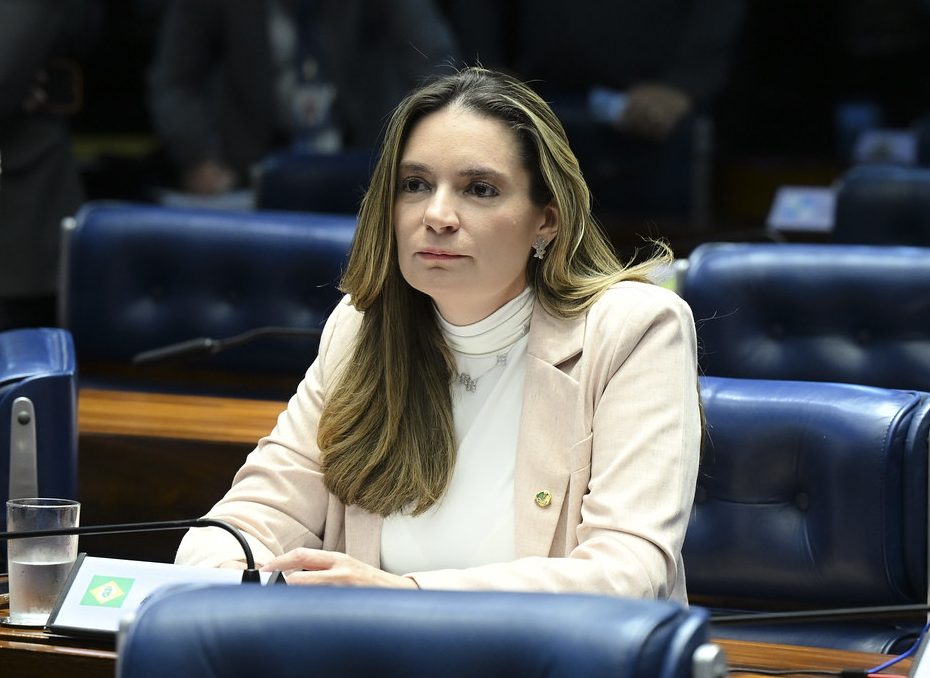 Projeto de Augusta Brito estende pensão especial a todas as crianças com Zika Vírus