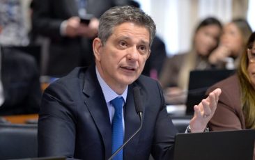 CAE deve aprovar nesta quarta taxação de bets e fintechs