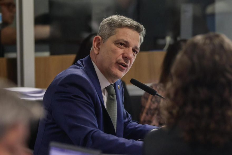 Senador Rogério reforça mobilização pelo fim da escala 6×1 após sanção do IR Zero