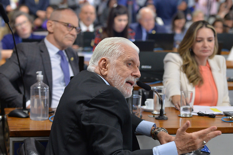 Jaques Wagner consegue inclusão de cooperativas em programa de apoio a pequenas empresas