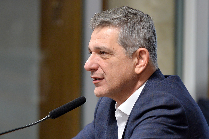 Aprovado relatório de Rogério que dá mais segurança ao sistema financeiro e ao Pix