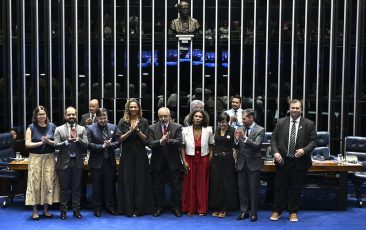 Direitos Humanos: todos possuem direitos vinculados a sua humanidade, destaca Paim