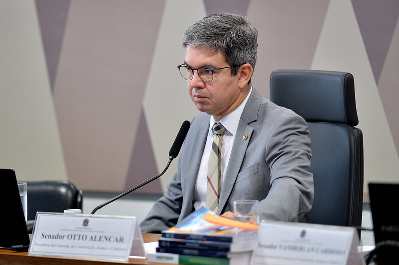 Fraude no INSS: quem tiver responsabilidade responderá, garante Randolfe