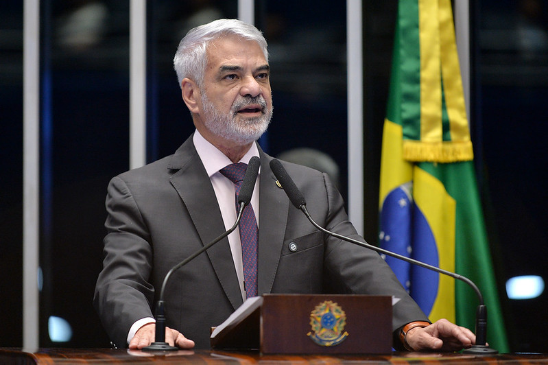 Proposta de Humberto Costa restringe atuação das bets no país