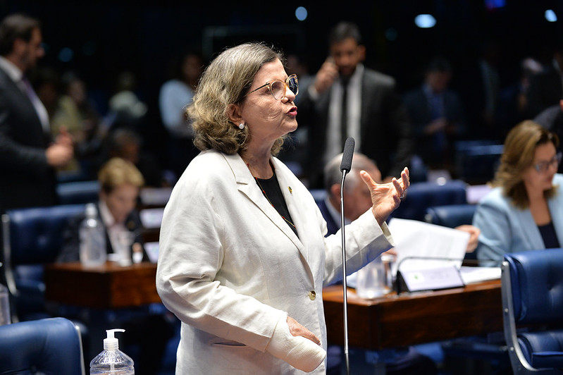 Proposta prevê educação midiática e digital obrigatória nas escolas