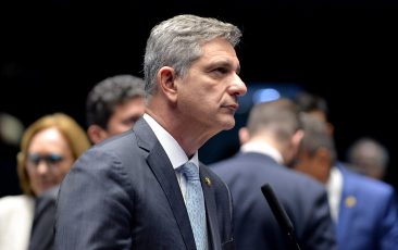 Com voto contrário do PT, Senado aprova PEC do marco temporal