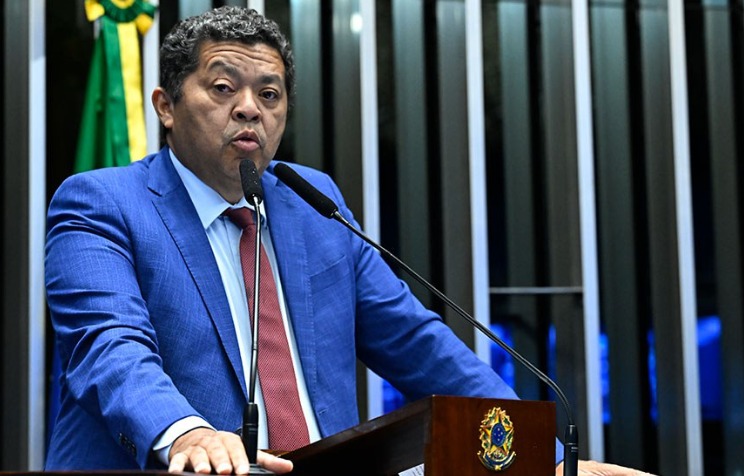 Beto Faro quer proibir incentivos a empresas que transferem investimentos para o exterior