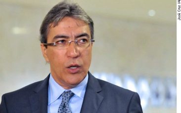 Proposta de Rogério inscreve Marcelo Déda no Livro de Heróis da Pátria