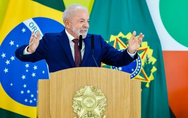 ‘8 de janeiro não pode ser esquecido’, diz Lula, que confirma veto à anistia