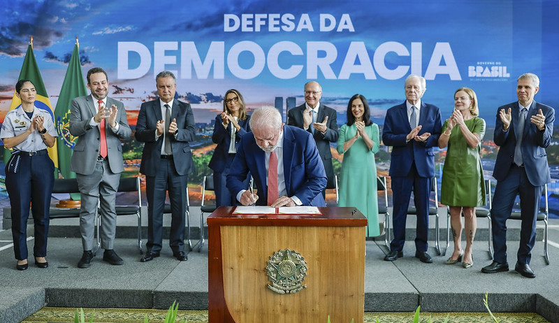 Lula veta anistia aos golpistas: vitória da democracia