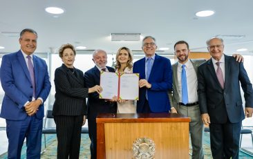 O futuro do SUS no governo Lula, com hospitais inteligentes e especialistas