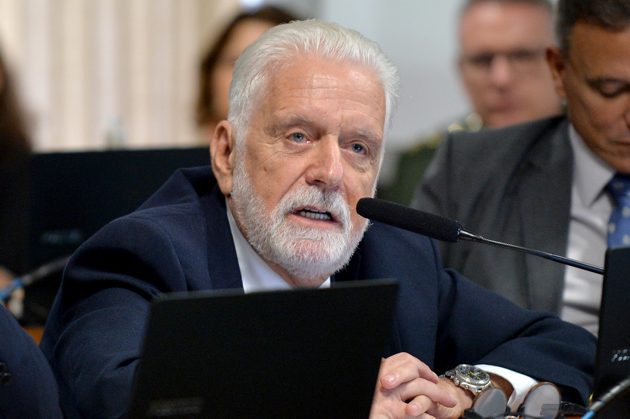 Proibição da venda de alimentos ultraprocessados em escolas vai ao plenário