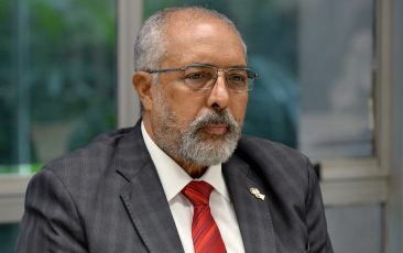 Projeto de Paulo Paim fortalece alimentação sustentável no ensino público