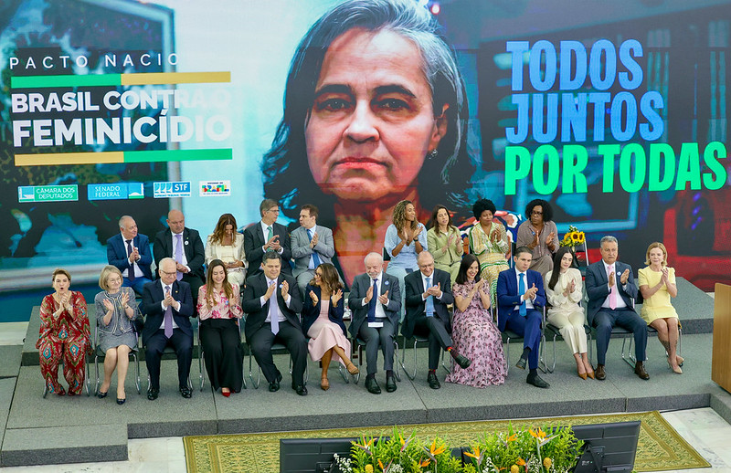 Pacto nacional contra feminicídio é passo histórico do Estado Brasileiro, afirma Augusta Brito