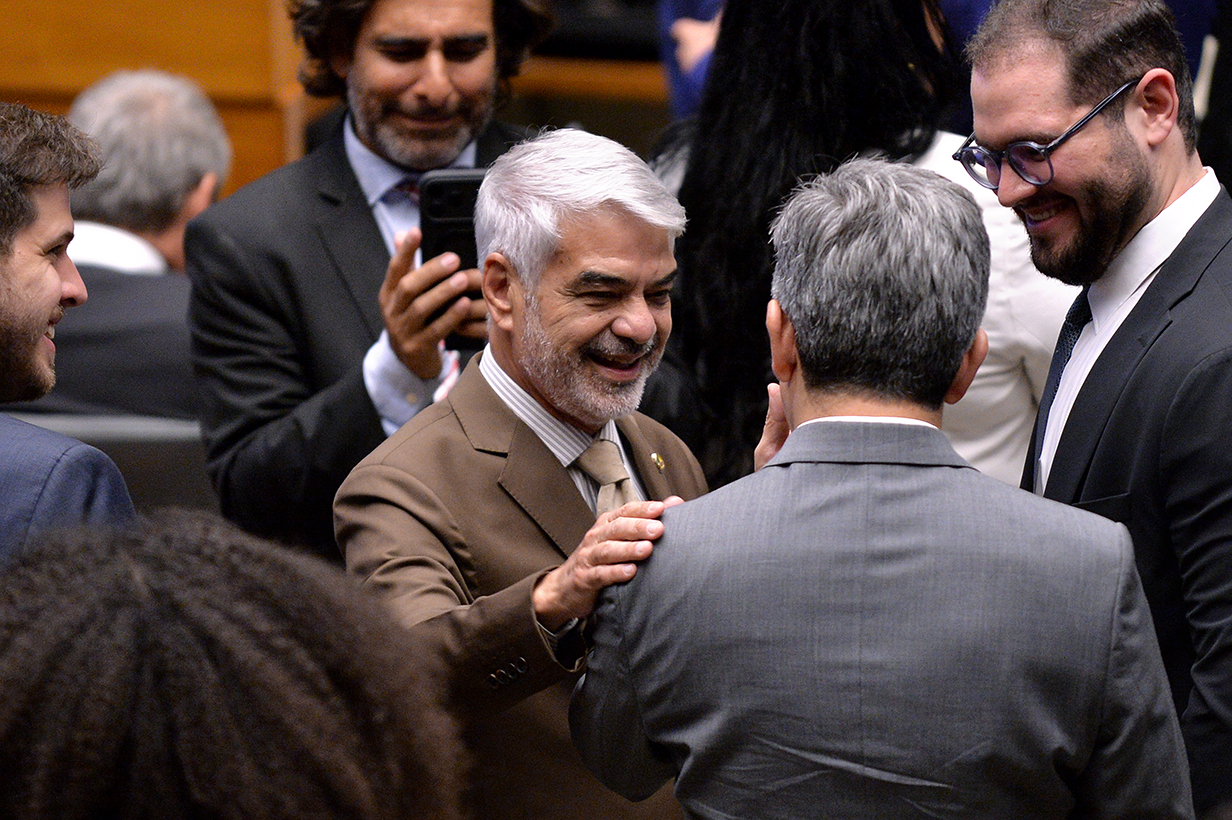 Fim da jornada 6×1, Gás do Povo, PEC da Segurança Pública e Acordo Mercosul-União Europeia são prioridades do ano legislativo