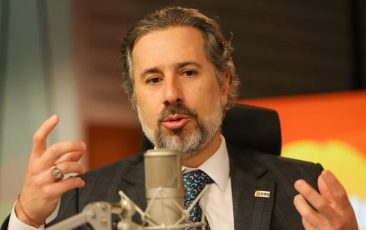 Estamos enfrentando grandes esquemas de fraudes no Brasil, afirma ministro da CGU