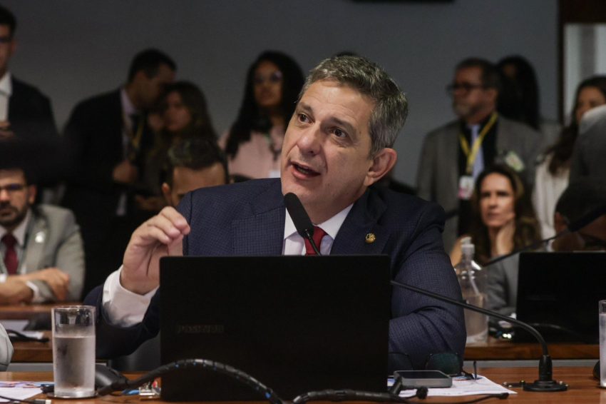 Senador Rogério defende regulamentação dos trabalhadores por aplicativo e cobra compromisso do Congresso com direitos sociais