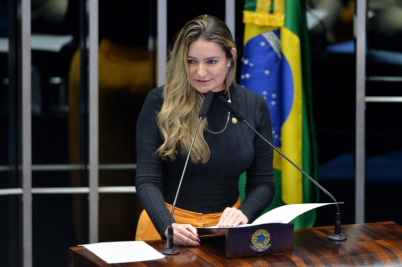 Laço Branco: Senado vai homenagear homens que lutam contra violência de gênero