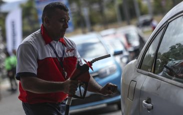 Aprovado requerimento de Paim para homenagear frentistas