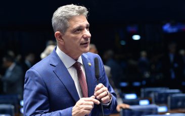 Senador Rogério apresenta requerimento de criação da CPI do Master