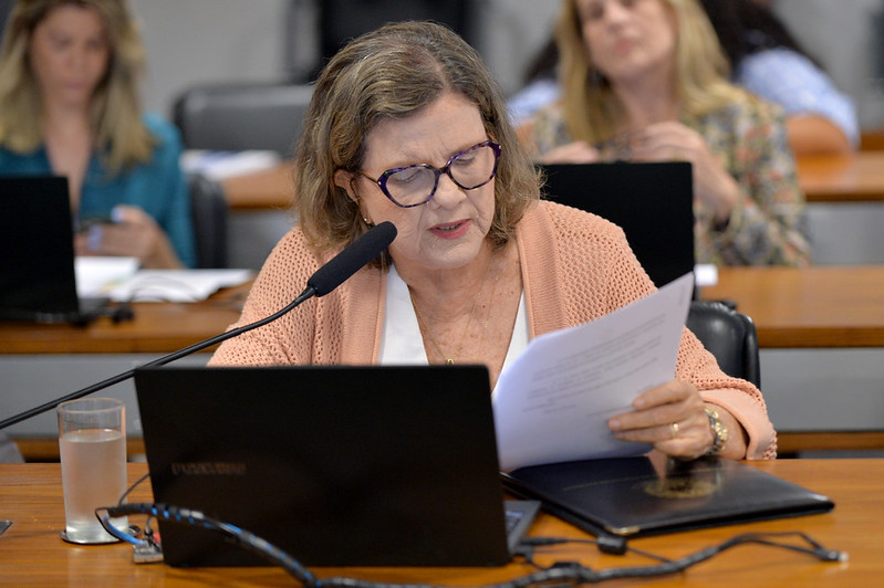 Texto de Teresa Leitão determina ensino de primeiros socorros na educação básica