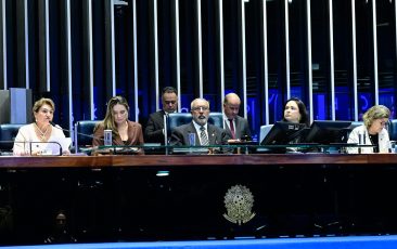 Feminicídio em alta reacende alerta sobre proteção às mulheres no país