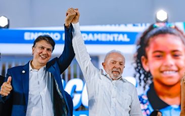 ‘Educação é essencial’, diz Lula ao entregar 107 obras e celebrar marca de 99 mil escolas conectadas