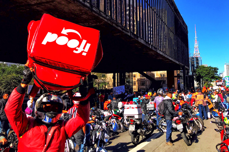 Direitos para trabalhadores por aplicativos: PT e Lula querem regras e mais proteção