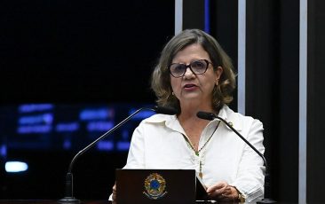 Teresa Leitão defende políticas de proteção e igualdade para mulheres