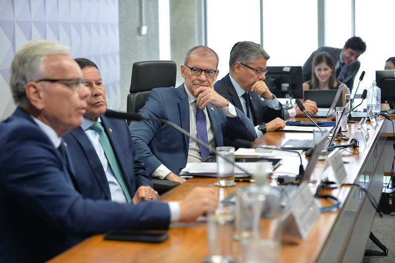 Contarato aponta desigualdade no sistema penal durante CPI do Crime Organizado